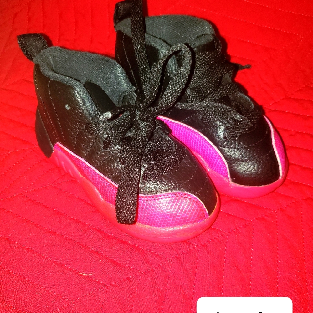 Kids Jordan retro 12